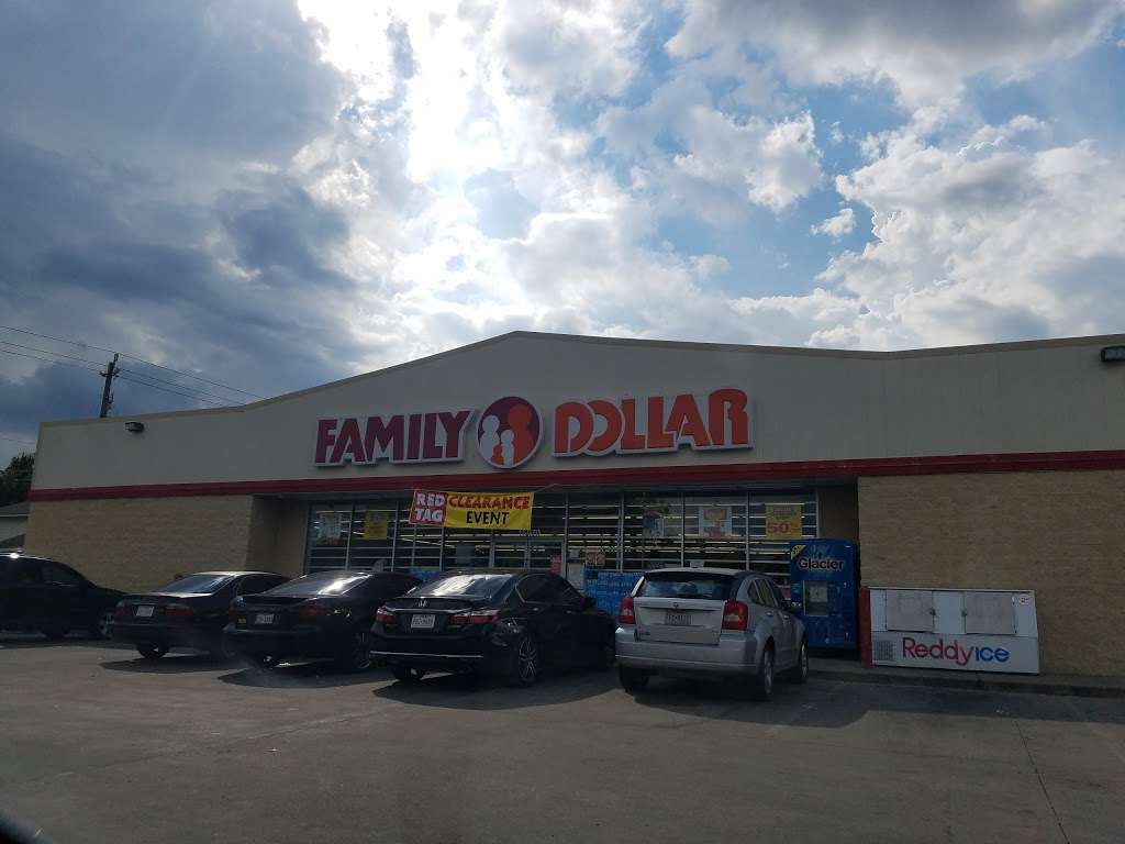 Family Dollar | 15970 S Post Oak Rd, Houston, TX 77053, USA | Phone: (281) 416-8654