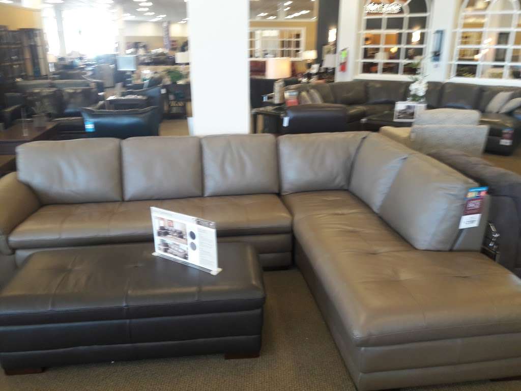 Raymour & Flanigan Furniture and Mattress Store | 939 Old York Rd, Jenkintown, PA 19046, USA | Phone: (215) 572-2461