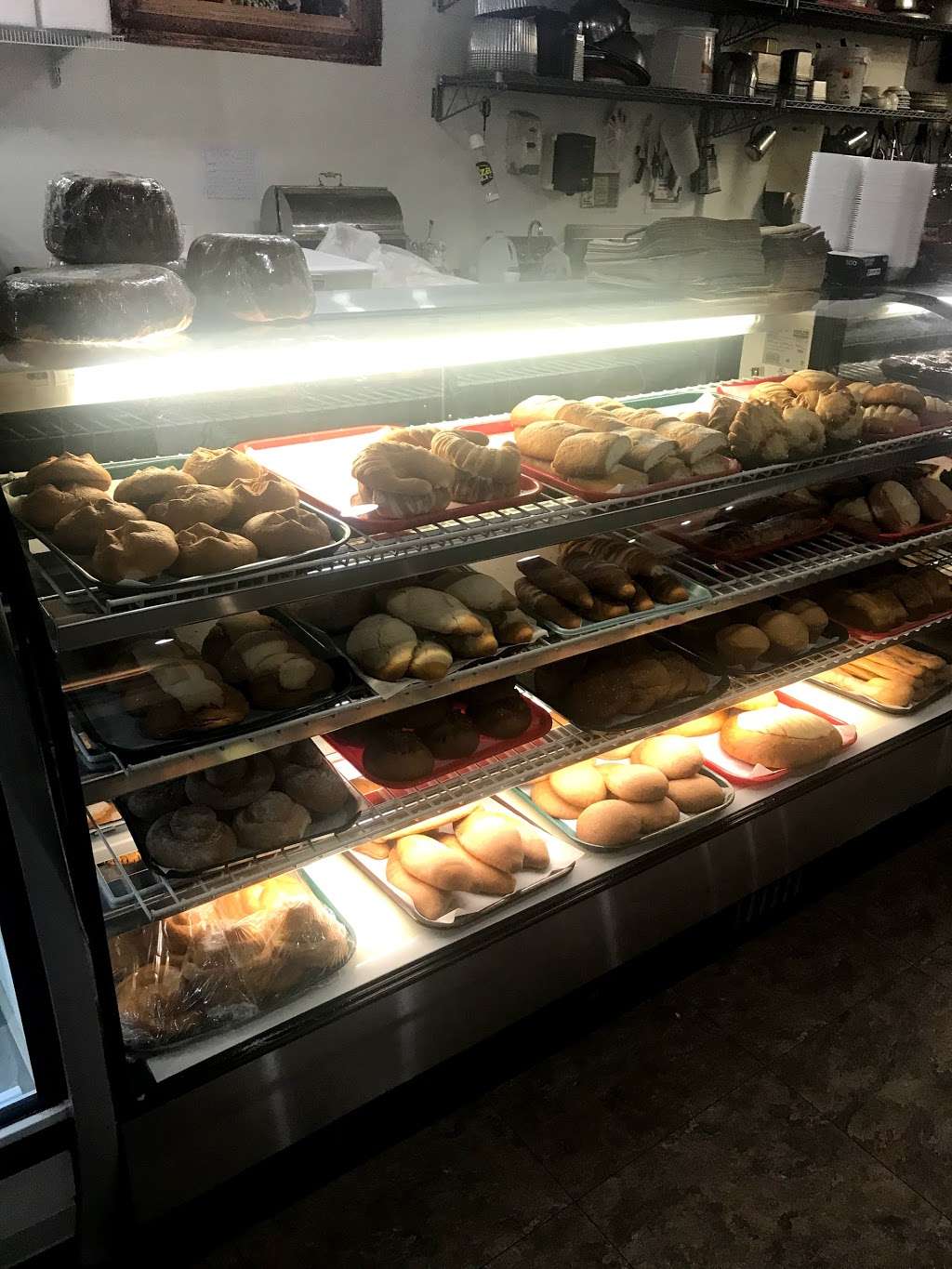 Panaderia el Quetzal | 1900 US-74, Monroe, NC 28112, USA | Phone: (704) 635-7492