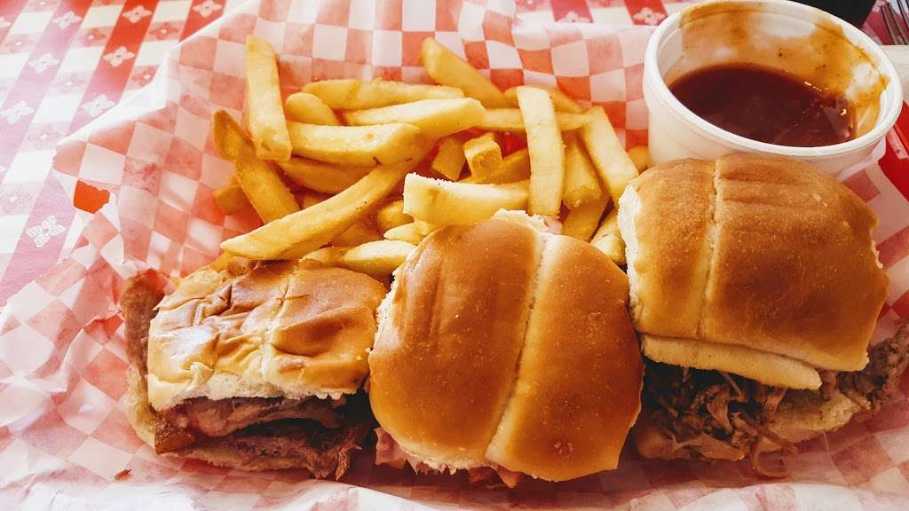 The Wrangler Barbecue | 1644 E Valley Pkwy, Escondido, CA 92027, USA | Phone: (760) 746-2399