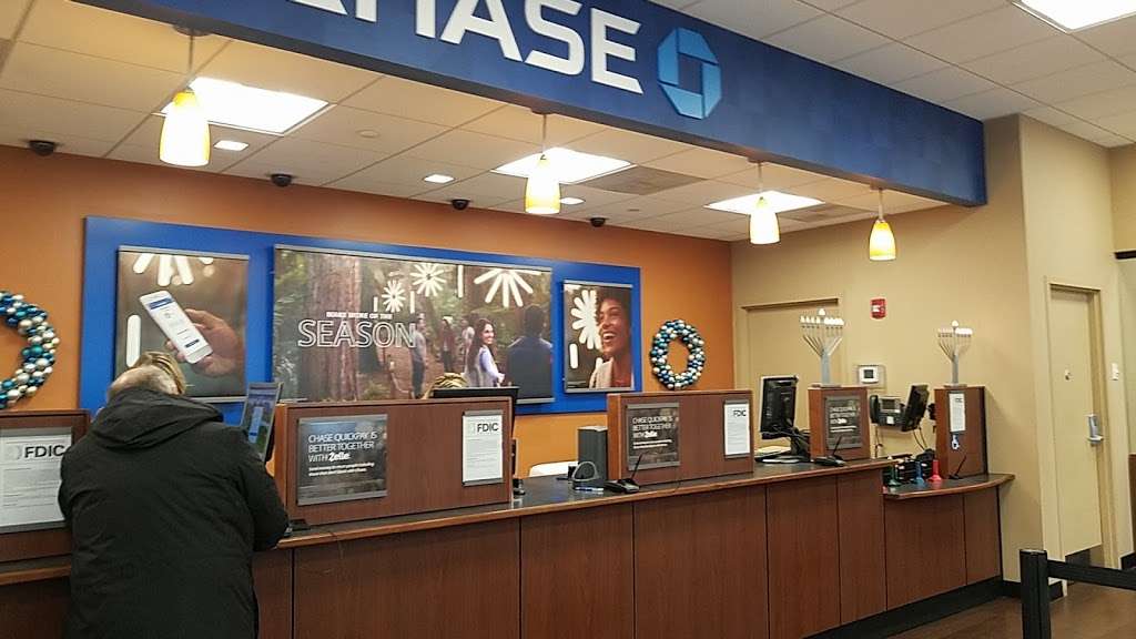 Chase Bank | 4200 E Dundee Rd, Northbrook, IL 60062, USA | Phone: (847) 272-7116