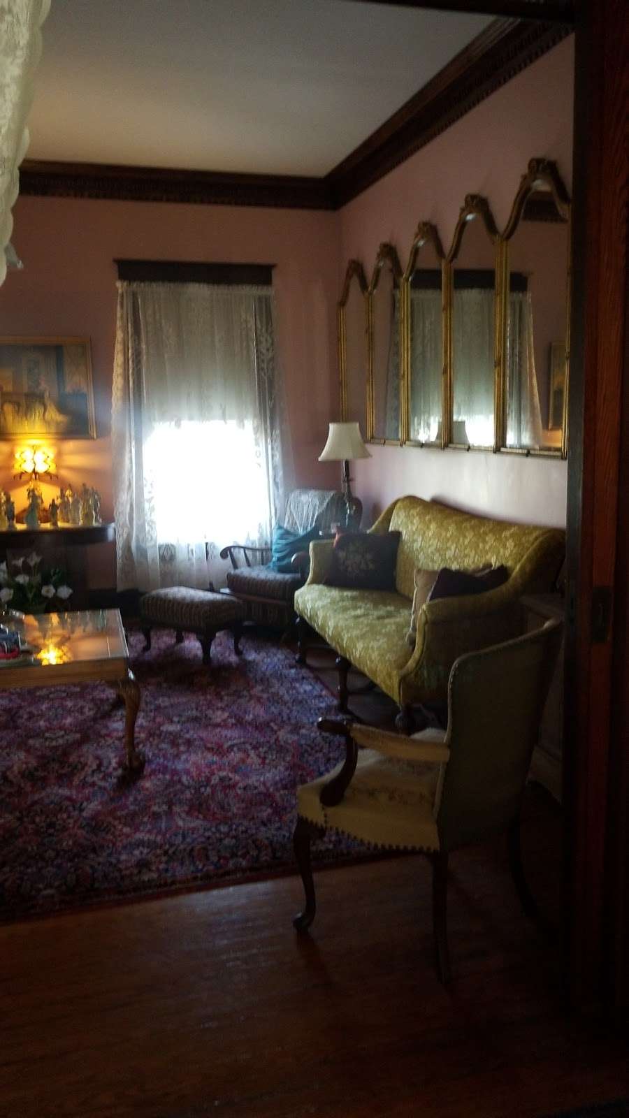 My Fair Lady Bed & Breakfast | 38 W Main St, Crisfield, MD 21817 | Phone: (410) 968-0352