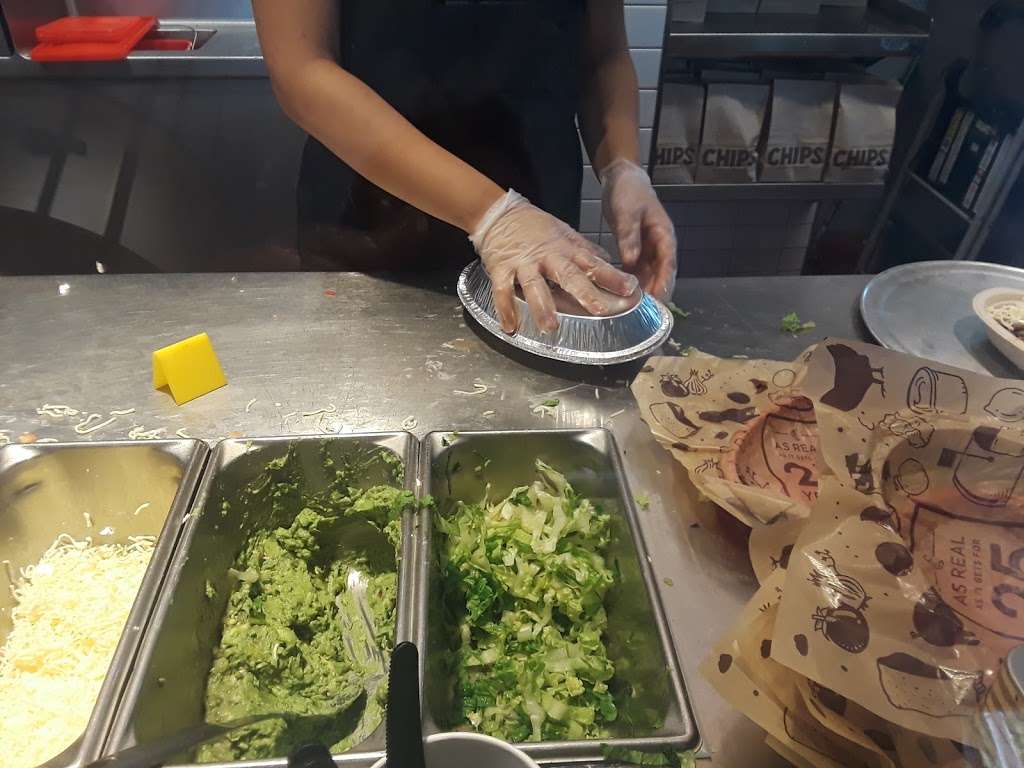 Chipotle Mexican Grill | 4477 Weston Rd # 79, Weston, FL 33331 | Phone: (954) 385-1320