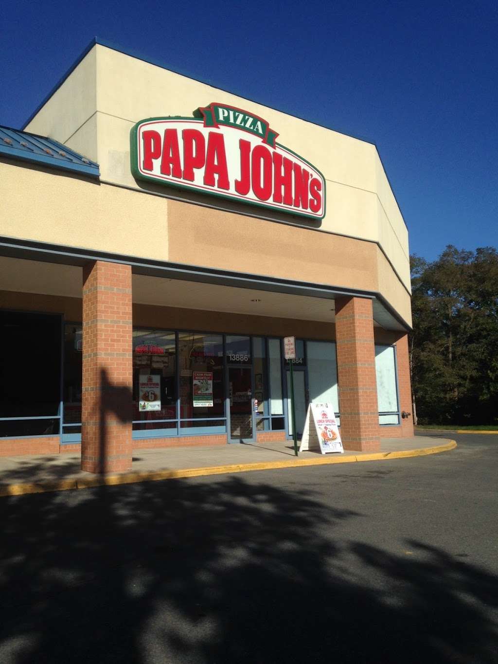 Papa Johns Pizza | 13886 Metrotech Dr, Chantilly, VA 20151 | Phone: (703) 803-7272