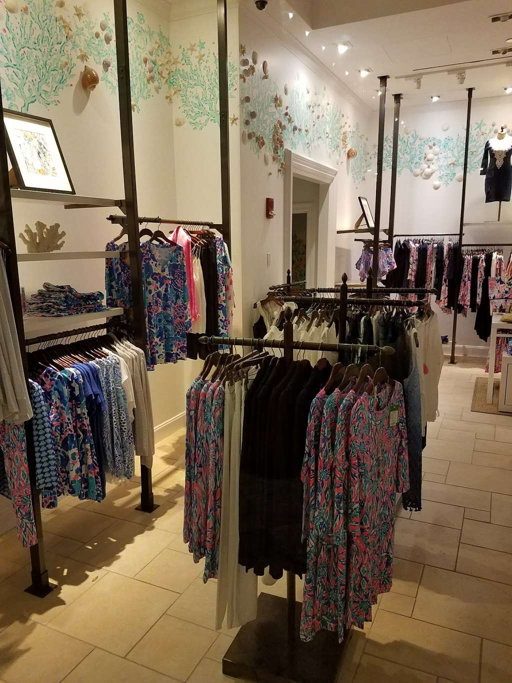 Lilly Pulitzer | 1 S County Rd, Palm Beach, FL 33480, USA | Phone: (561) 653-6360