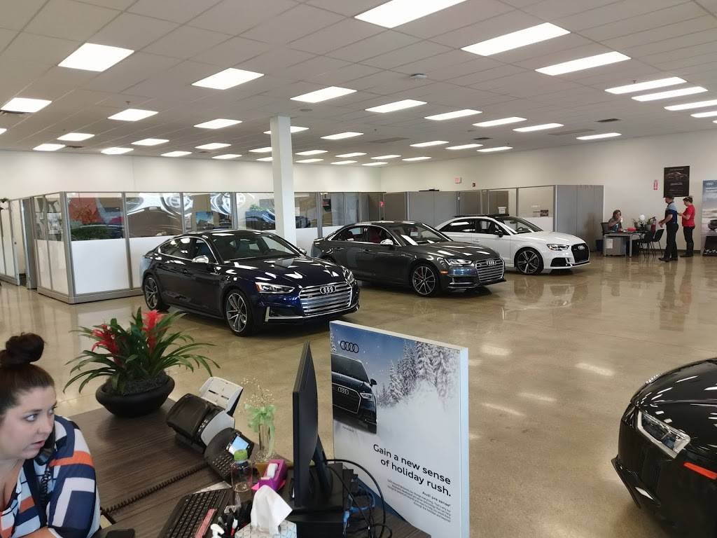 Audi Shawnee Mission | 6601 E Frontage Rd, Merriam, KS 66202 | Phone: (360) 857-0321