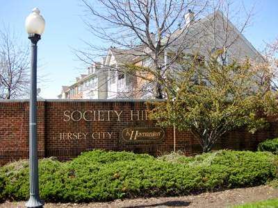 Remax Society Hill Jersey City | 16 Tellicherry Ct, Jersey City, NJ 07305, USA | Phone: (551) 208-4864