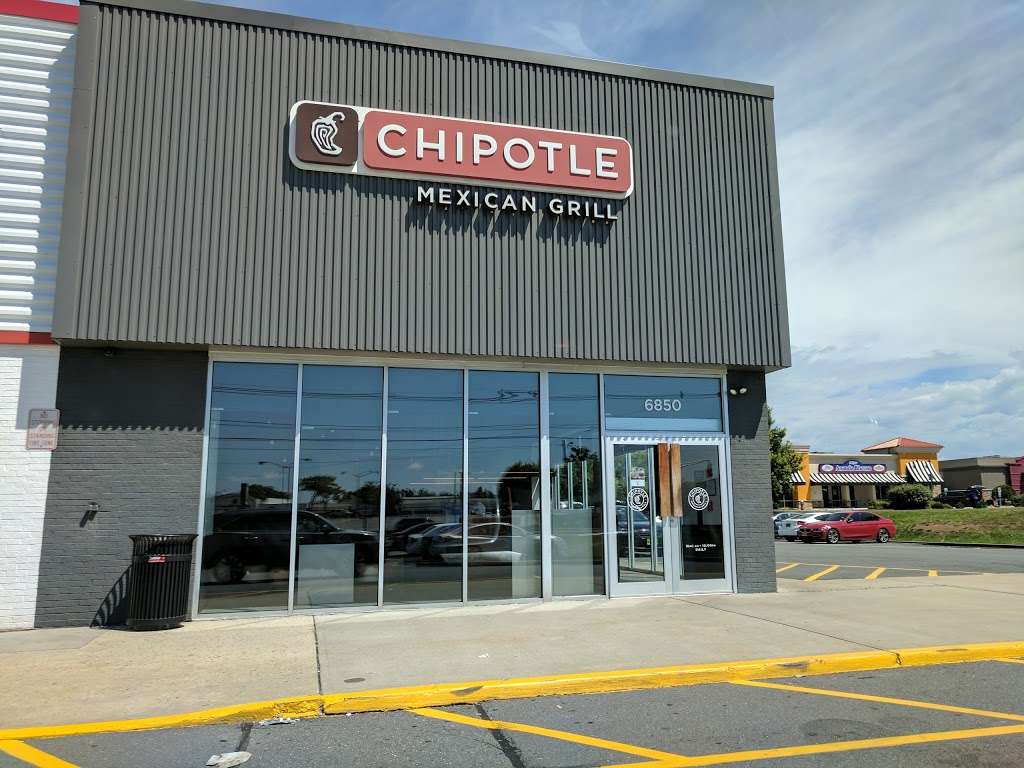 Chipotle Mexican Grill | 6850 Hadley Rd, South Plainfield, NJ 07080, USA | Phone: (908) 462-9690