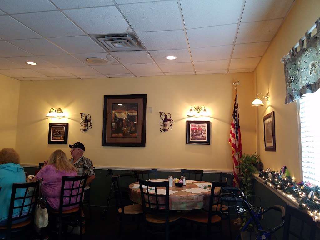 Paulies Family Restaurant | 1214 Chestnut St, Coplay, PA 18037, USA | Phone: (610) 261-2110