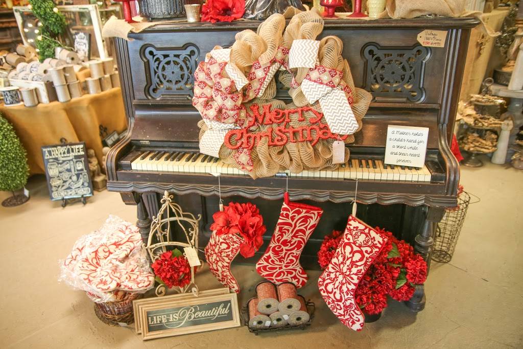 Voila Gifts & Decor | 24 W Locust St, Lodi, CA 95240 | Phone: (209) 365-0566