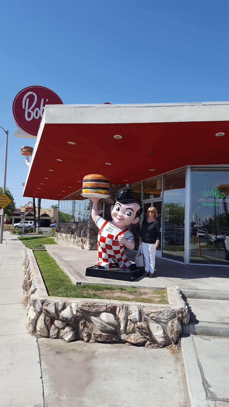 Bobs Big Boy | 7447 Firestone Blvd, Downey, CA 90241, USA | Phone: (562) 928-2627