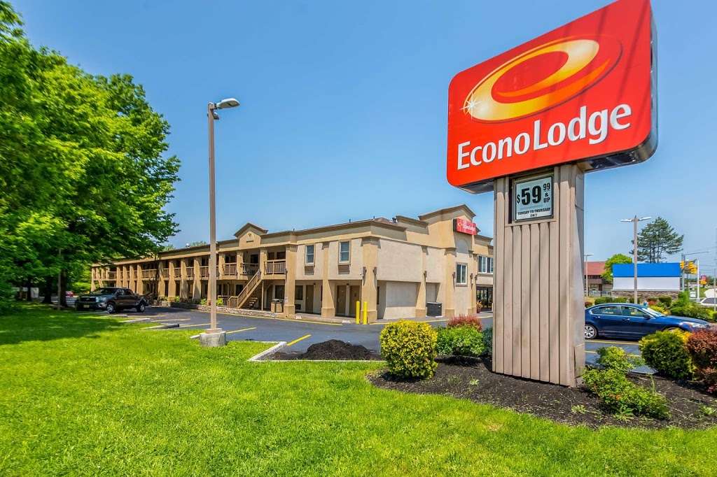 Econo Lodge | 611 Fellowship Rd, Mt Laurel Township, NJ 08054, USA | Phone: (856) 722-1919