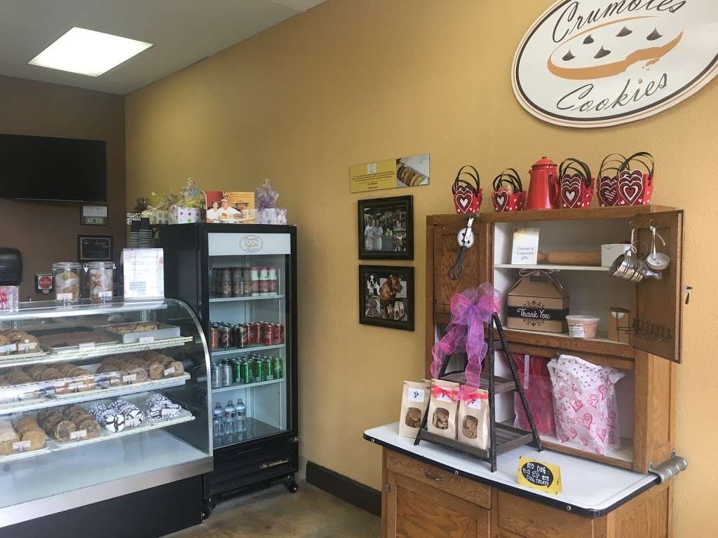 Crumbles Cookies | 1191 Magnolia Ave Suite C, Corona, CA 92879 | Phone: (951) 270-2627