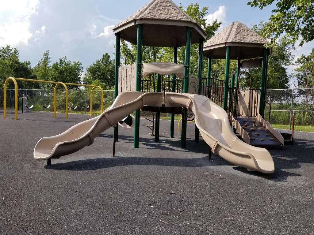 Cliffwood Beach Waterfront Park Raritan Blvd, Keyport, NJ 07735