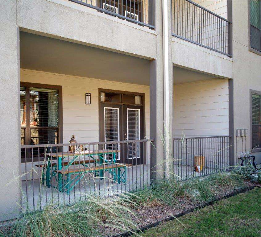Savannah Oaks Apartments | 14614 Vance Jackson Rd, San Antonio, TX 78249, USA | Phone: (210) 899-7168