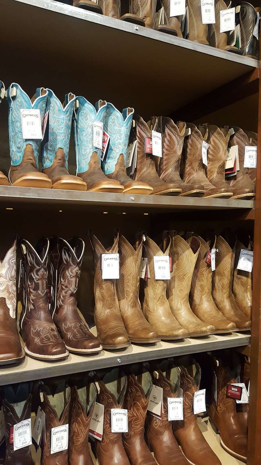 Cavenders Boot City | 14031 Northwest Fwy, Houston, TX 77040, USA | Phone: (713) 462-1122