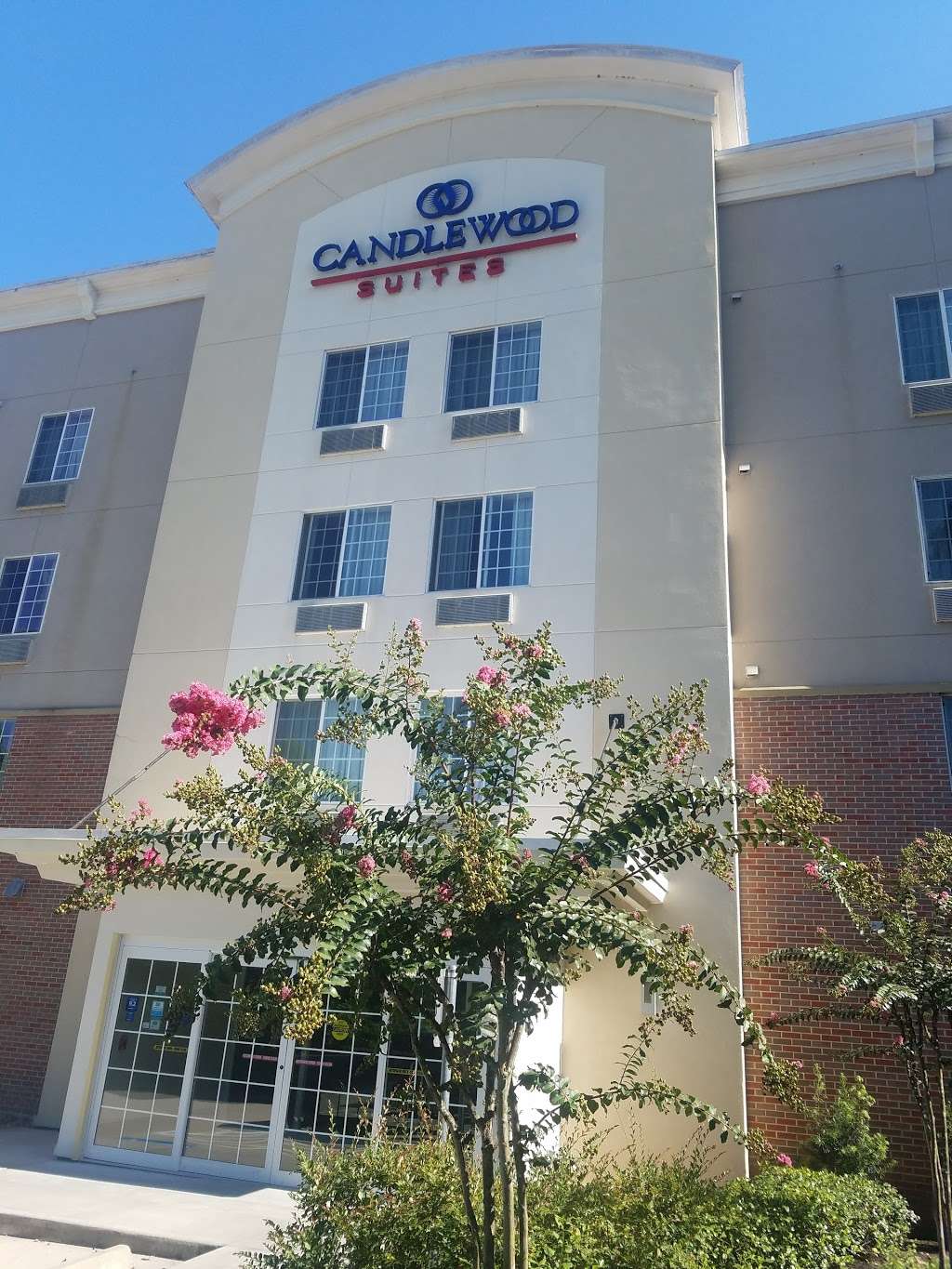 Candlewood Suites Houston (The Woodlands) | 17525 St Lukes Way, The Woodlands, TX 77384 | Phone: (936) 271-2100