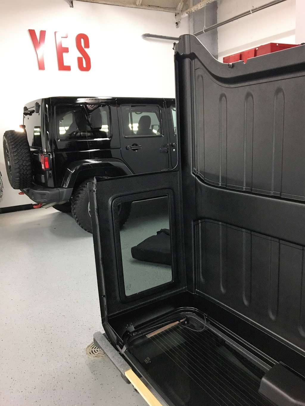 Jeep Wrangler Tops Switch & Storage Services | 88 Sugar Hollow Rd #6, Danbury, CT 06810 | Phone: (203) 460-4694