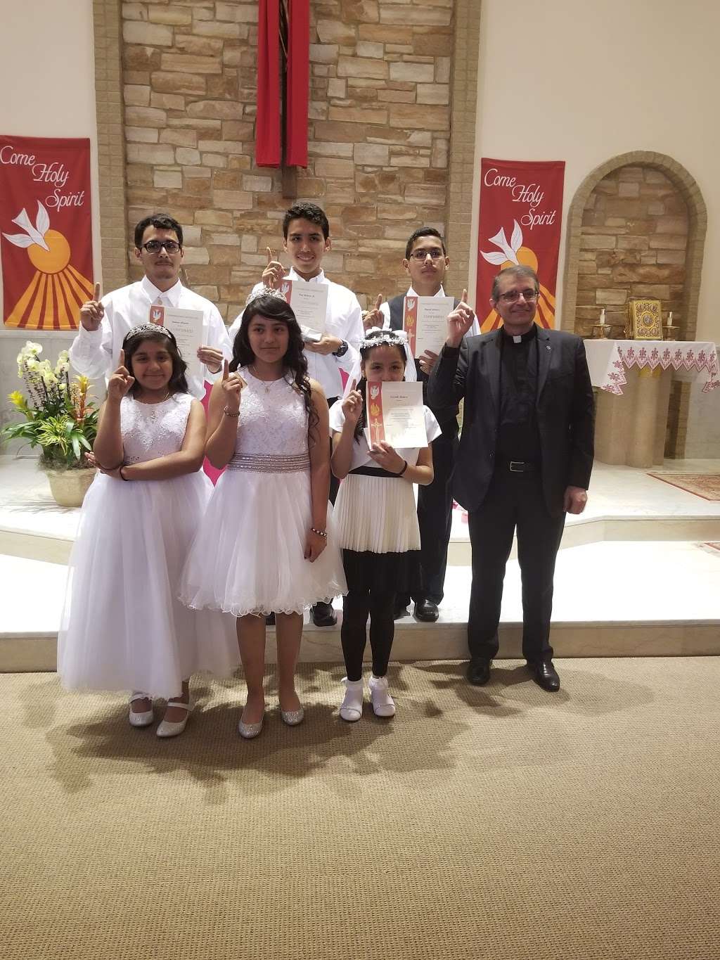 Our Lady of Lebanon Maronite Catholic Church | 950 N Grace St, Lombard, IL 60148 | Phone: (630) 932-9640