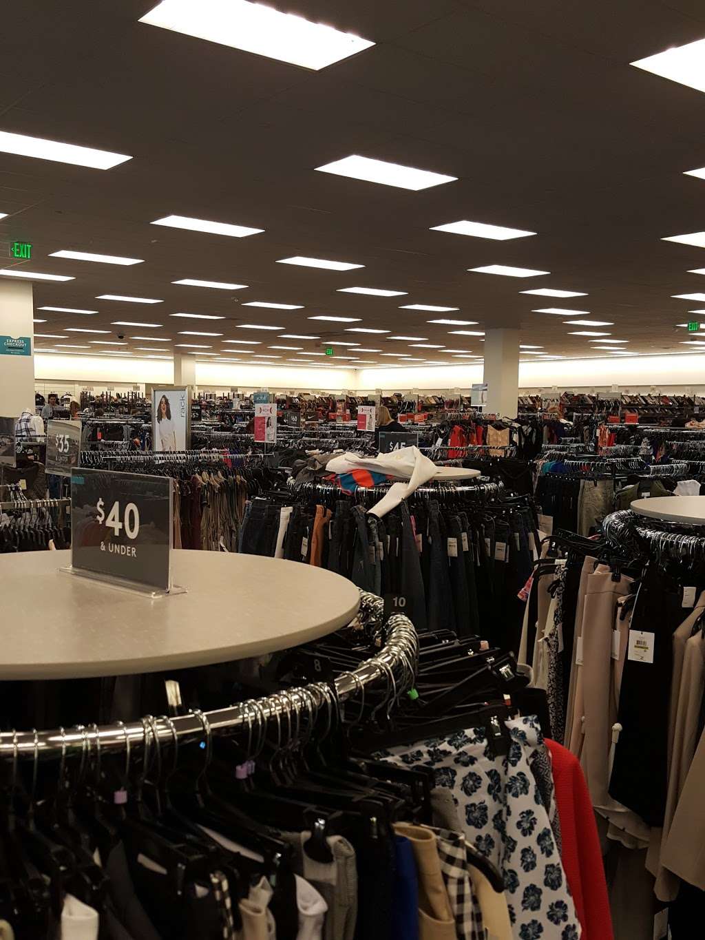 Nordstrom Rack Persimmon Place | 5300 Dublin Blvd, Dublin, CA 94568, USA | Phone: (925) 558-2900