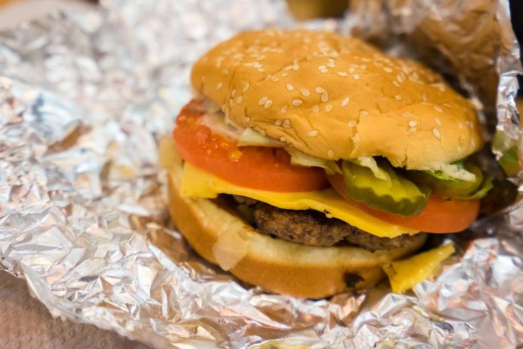 Five Guys | 6215 Hwy 6, Missouri City, TX 77459 | Phone: (281) 403-2700