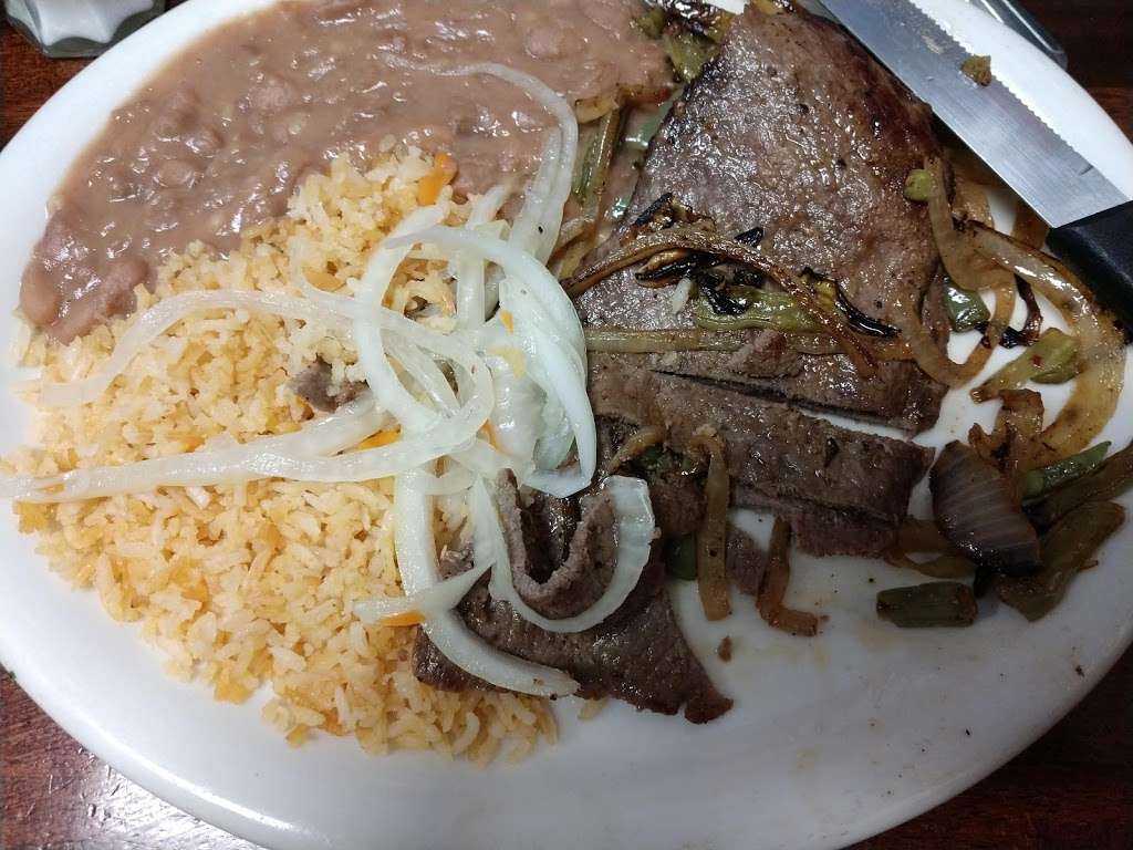 La Fuente Mexican Grill | 107 E El Roblar Dr, Ojai, CA 93023 | Phone: (805) 646-1066