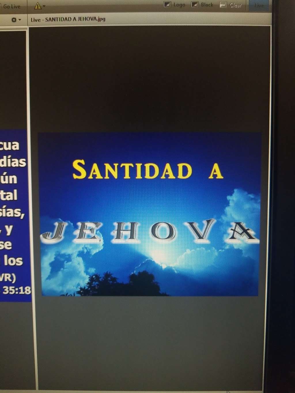 Templo El Redentor | 2408 Gilford St, Dallas, TX 75235, USA | Phone: (214) 215-8339