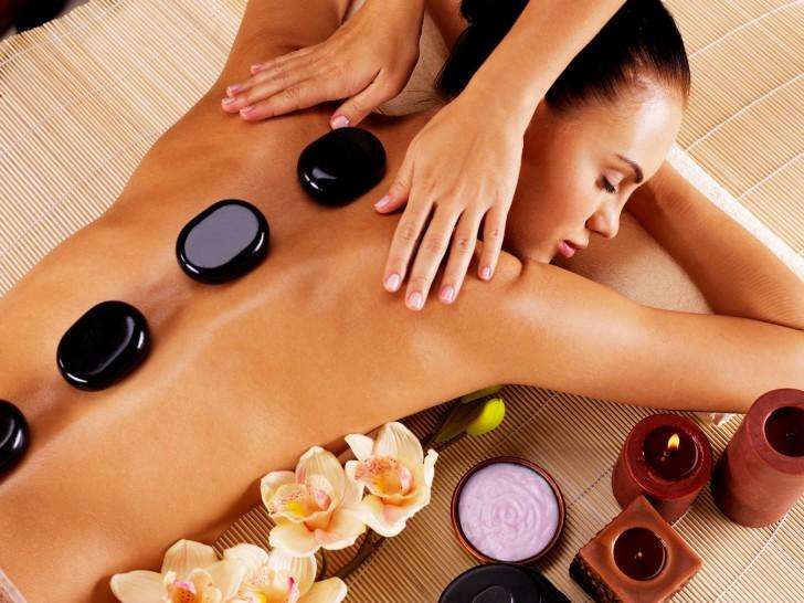 Hand & Stone Massage and Facial Spa | 1100 S Christopher Columbus Blvd Suite 24, Philadelphia, PA 19147, USA | Phone: (215) 596-4833