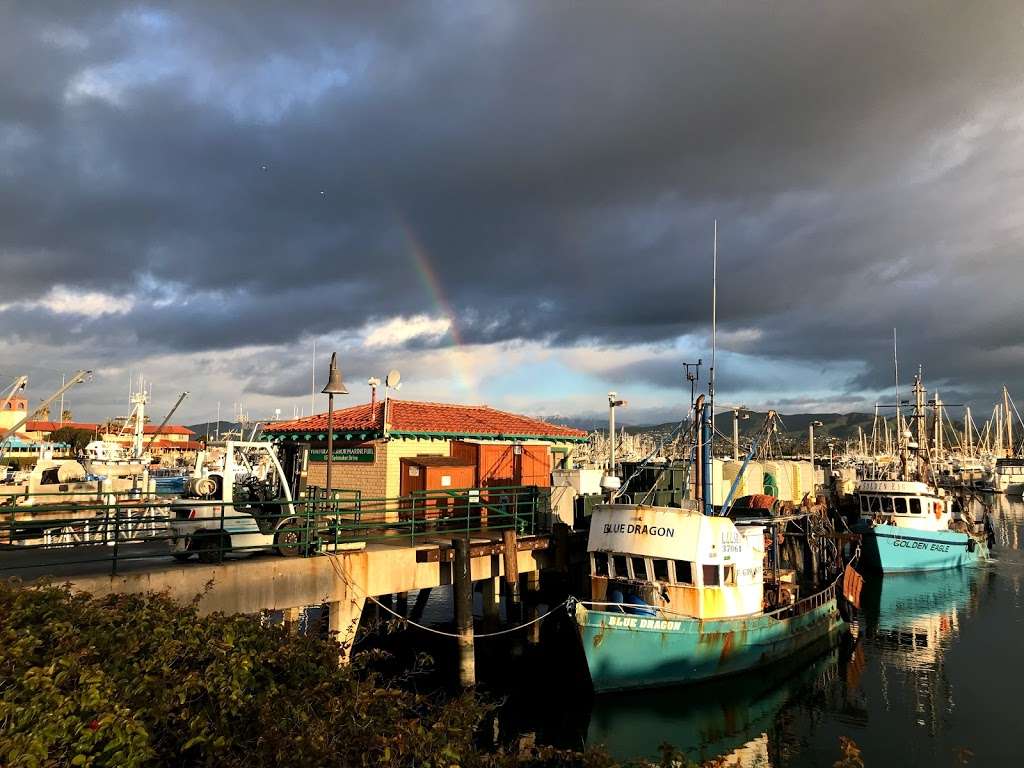 Ventura Harbor Fresh Fish Market | 1449 Spinnaker Dr Suite F, Ventura, CA 93001, USA | Phone: (206) 391-9054