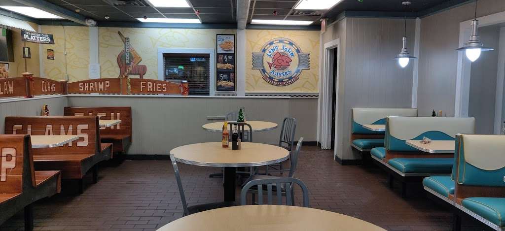 Long John Silvers | 800 Irving Park Rd, Hanover Park, IL 60133, USA | Phone: (630) 830-1270