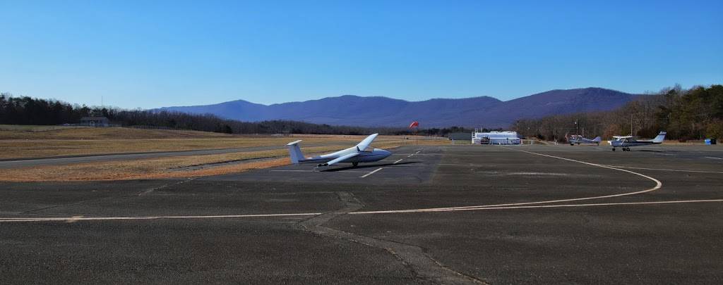 Front Royal-Warren County Airport | 229 Stokes Airport Rd, Front Royal, VA 22630, USA | Phone: (540) 635-3570