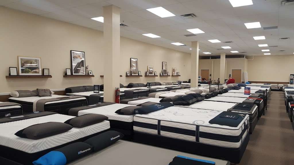 Mattress Warehouse of Pineville | 11410 Carolina Pl Pkwy #101, Pineville, NC 28134, USA | Phone: (704) 752-3194