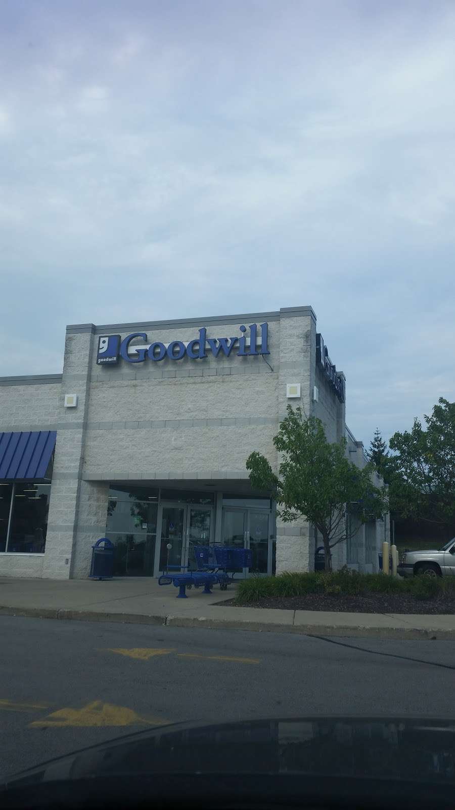 Goodwill Store & Donation Center | 3131 S Oakes Rd, Mt Pleasant, WI 53177, USA | Phone: (262) 554-8522