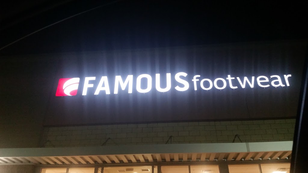 Famous Footwear | OAKWOOD COMMONS, 1944 Warrensville Center Rd, South Euclid, OH 44121, USA | Phone: (216) 706-6590