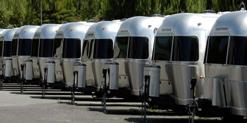 Ewalds Airstream of Wisconsin | 6269 S 108th St, Franklin, WI 53132, USA | Phone: (414) 427-2002