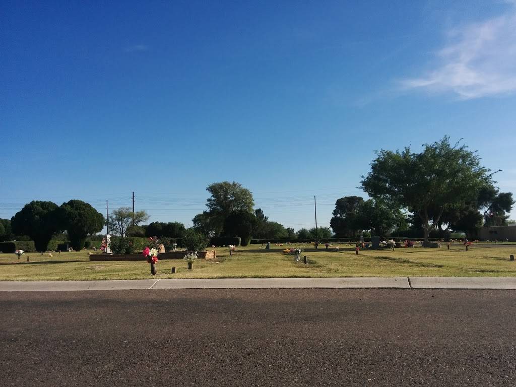 Resthaven Park Cemetery | 6450 W Northern Ave, Glendale, AZ 85301, USA | Phone: (623) 939-8394