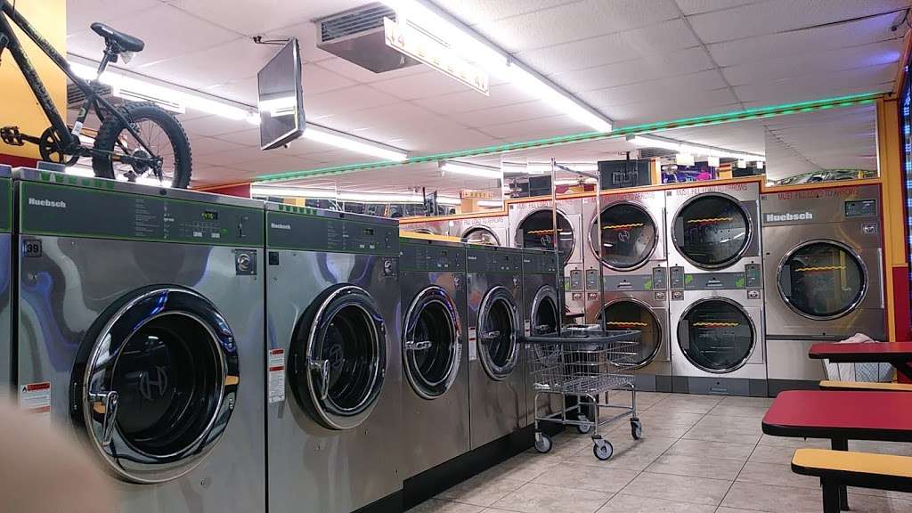 Coin Laundry | 2091 N Towne Ave, Pomona, CA 91767, USA | Phone: (626) 726-5020