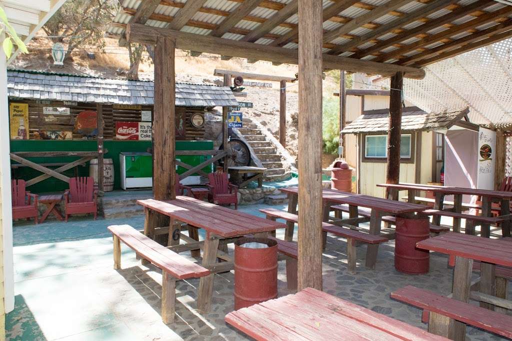 Lazy T Ranch | 4218 Elizabeth Lake Rd, Leona Valley, CA 93551, USA | Phone: (661) 947-2664