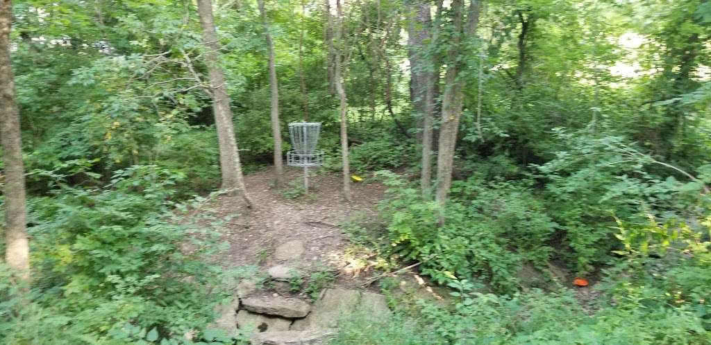 William Yates Sprint Disc Golf Course | 3600 S Davidson Ave, Independence, MO 64055