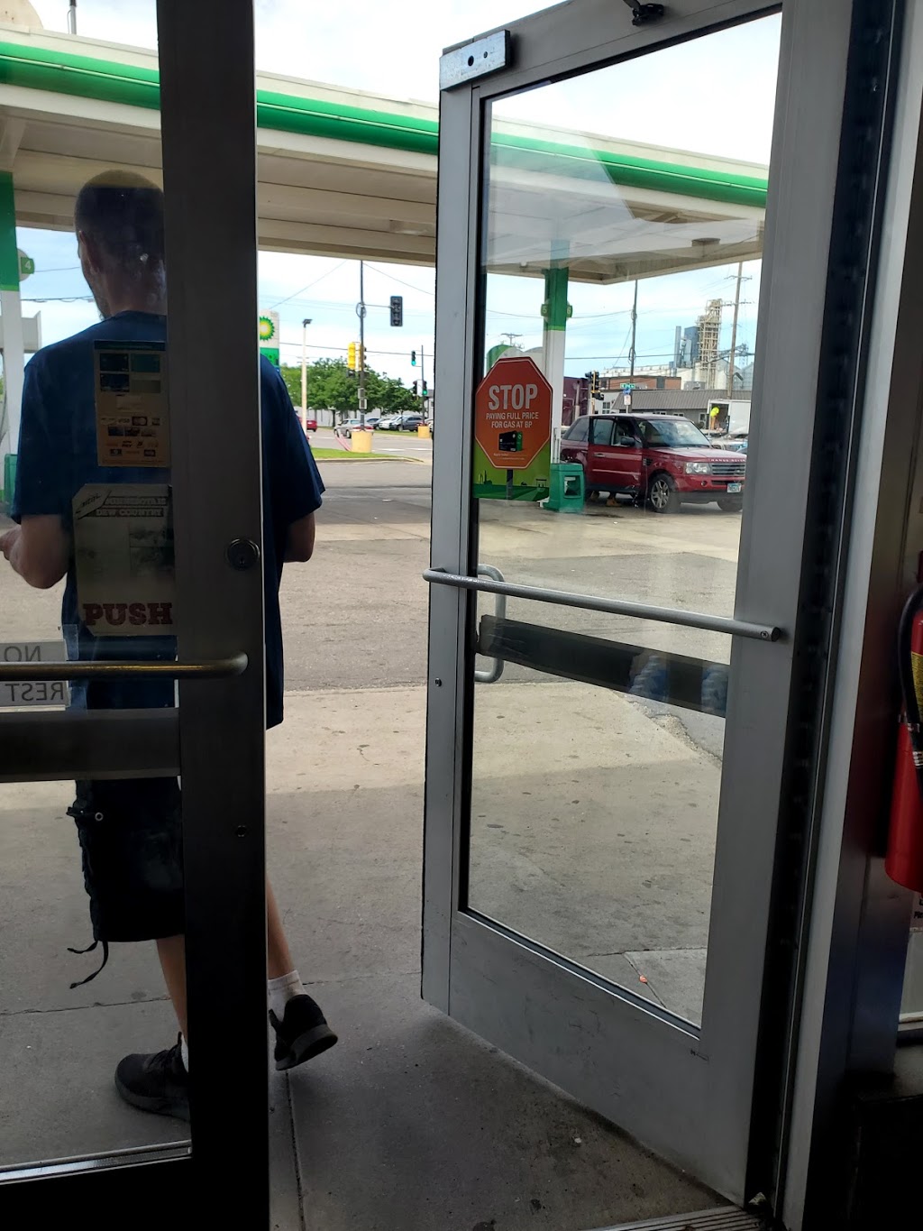 bp | 2636 University Ave NE, Minneapolis, MN 55418, USA | Phone: (612) 781-0728
