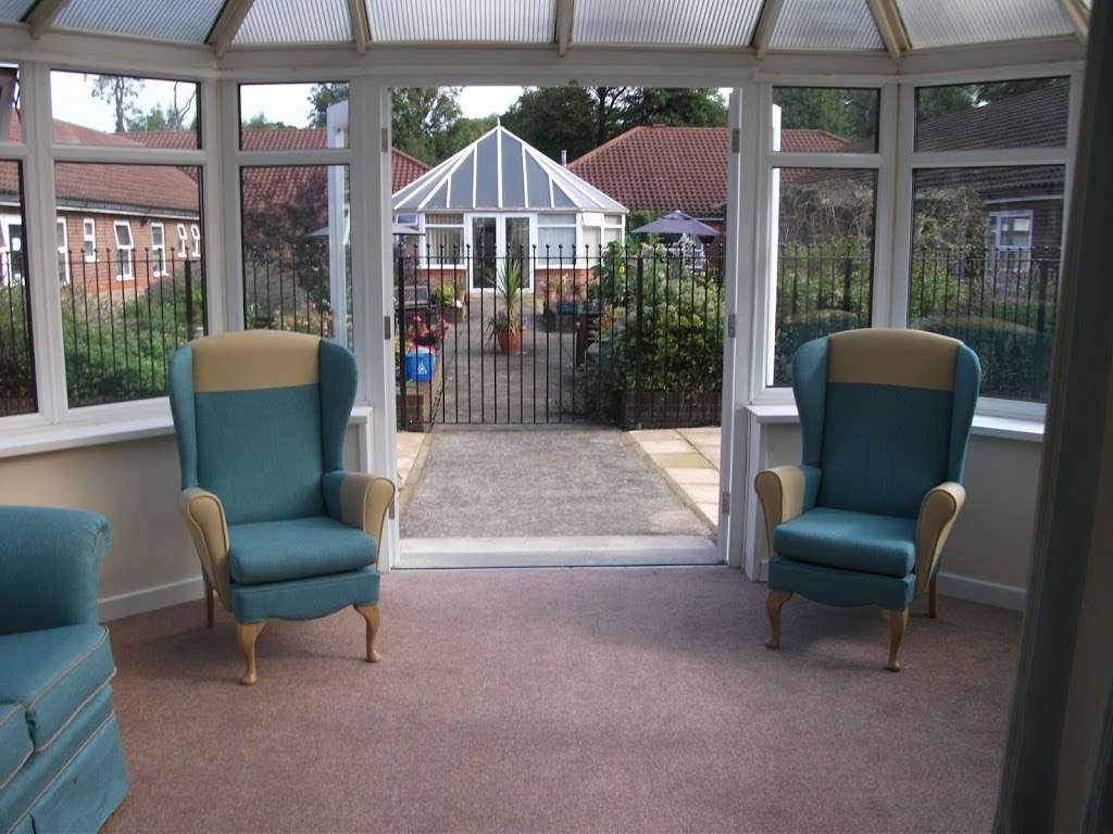 Monread Lodge Care Home | London Rd, Woolmer Green, Knebworth SG3 6HG, UK | Phone: 01438 518310