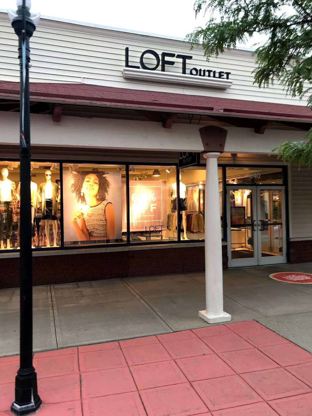 LOFT Outlet | One Premium, Outlet Blvd, Wrentham, MA 02093 | Phone: (508) 384-0246