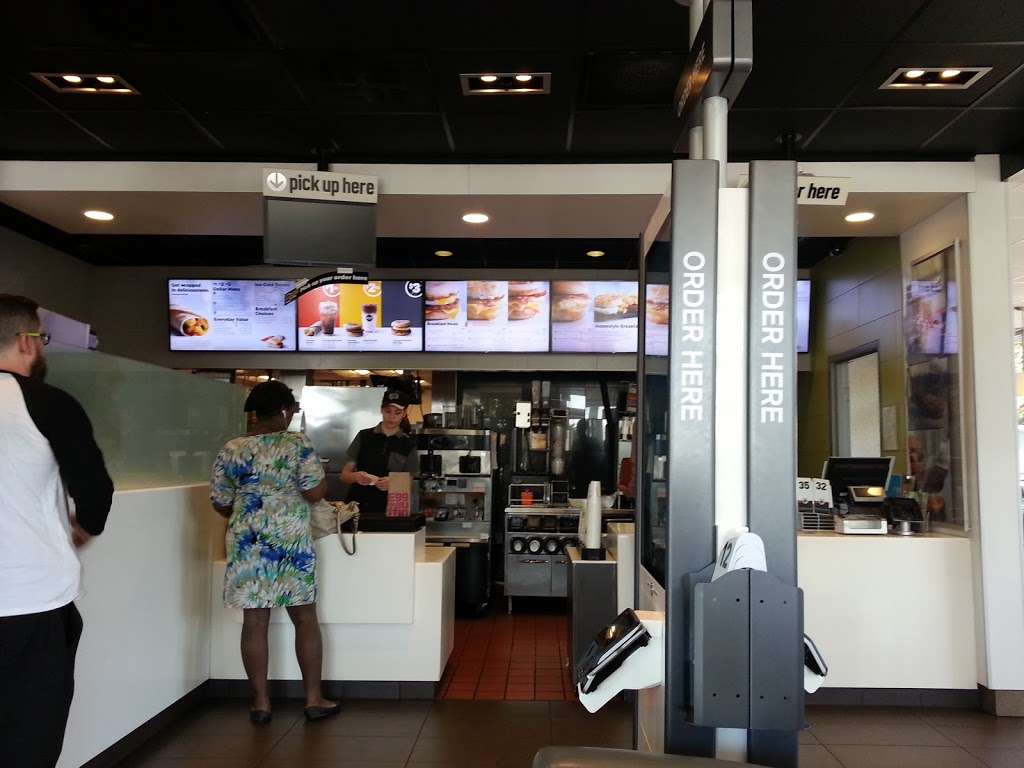 McDonalds | 3420 US Hwy 98 N, Lakeland, FL 33809, USA | Phone: (863) 858-3009