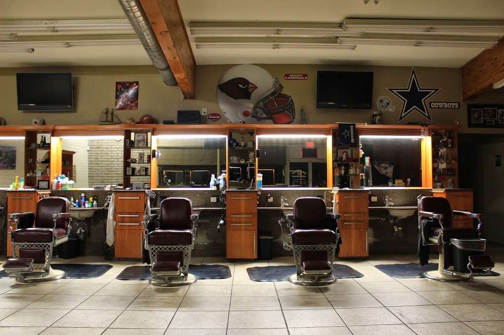 Douglas Barber Shop | 698 E Chandler Blvd, Chandler, AZ 85225, USA | Phone: (480) 726-0987