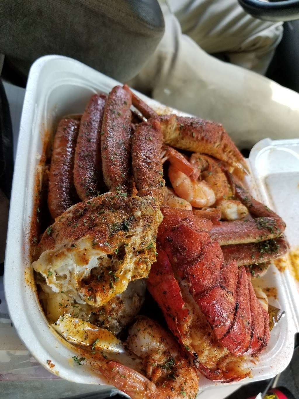 Mr 3s Crab Pot | 401 Bradford Dr, Charlotte, NC 28208, USA | Phone: (980) 237-1626