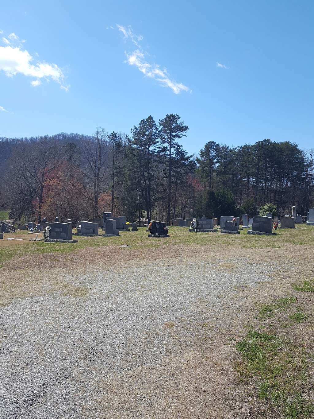 Mountain Grove Baptist Church Cemetery | 6189-6221 Mountain Grove Church Rd, Hickory, NC 28602, USA