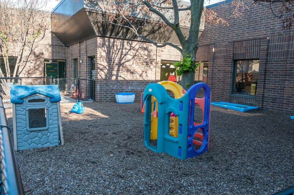 Childrens Center of Lake Forest, LLC | 28457 Ballard Dr # A2, Lake Forest, IL 60045, USA | Phone: (847) 367-0099