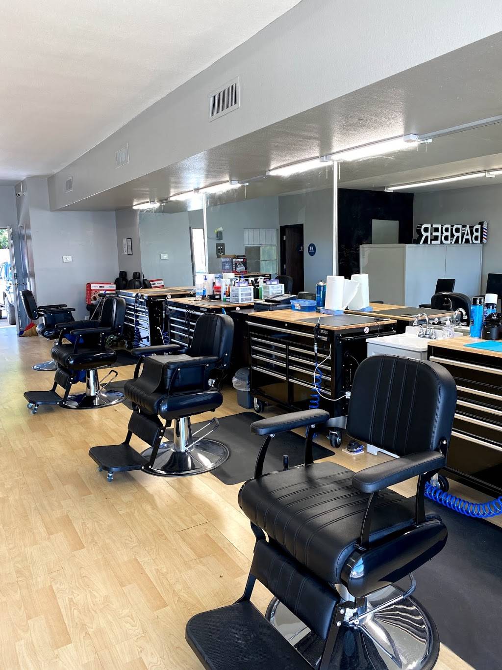 BARBER BARBER | 16612 Beach Blvd #G, Huntington Beach, CA 92647, USA | Phone: (714) 702-3074