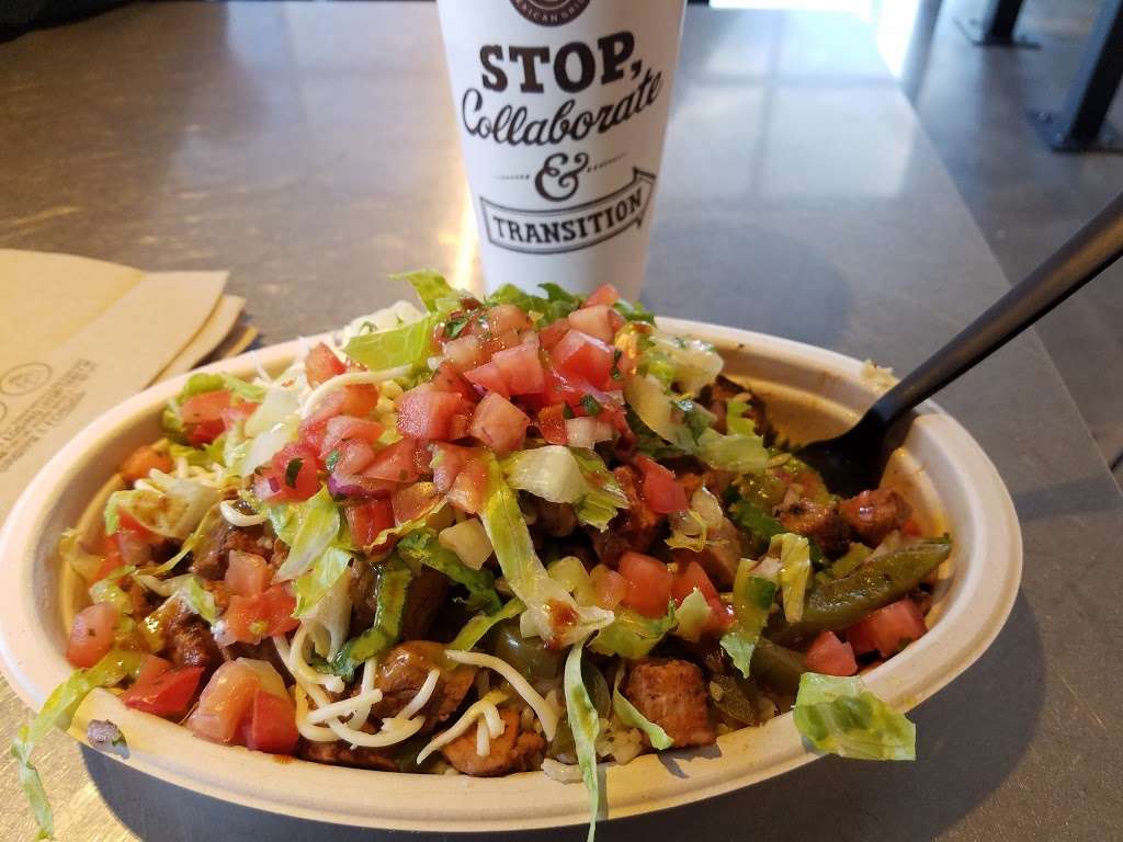 Chipotle Mexican Grill | 927 Foxcroft Ave, Martinsburg, WV 25401 | Phone: (304) 267-8698