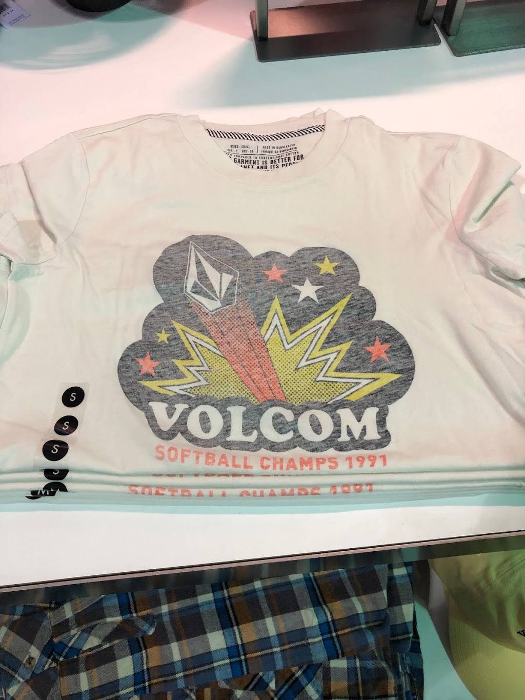 Volcom Outlet | 7400 S Las Vegas Blvd #207B, Las Vegas, NV 89123, USA | Phone: (702) 804-5777